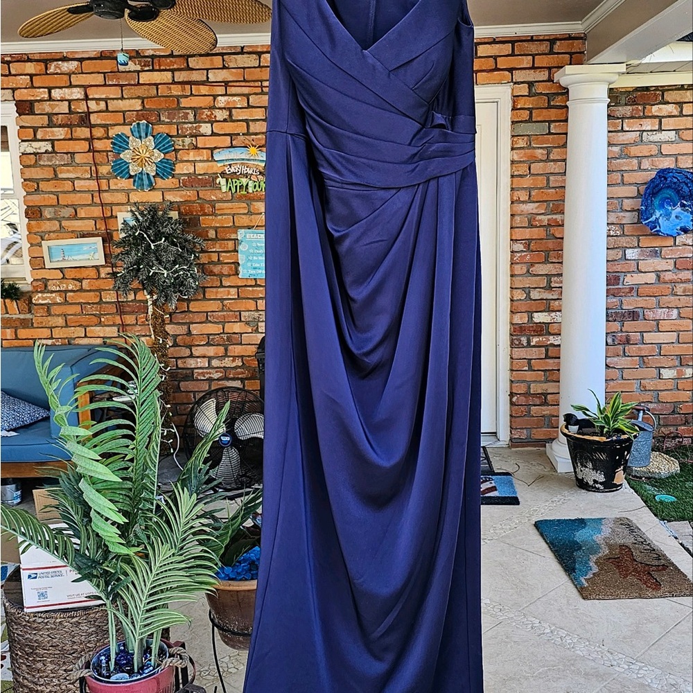 Beautiful Navy Formal. Size 18! Worn once to a wedding! Fits like a size 16!